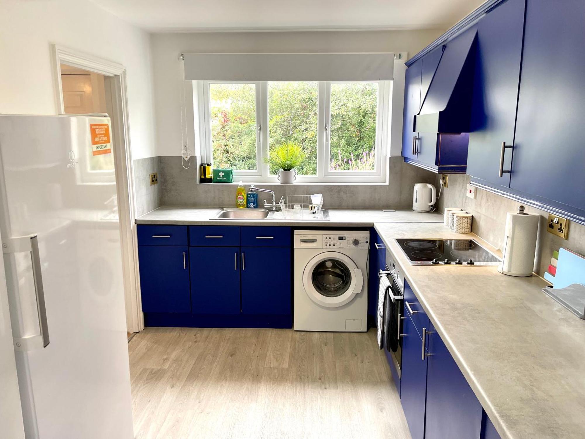 Large 5 Bed Detached House Near Stansted Airport With Parking For 2 Vehicles! Stansted Stays Станстед Маунтфитчет Экстерьер фото
